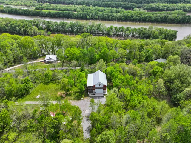 a picture of street view with outdoor space