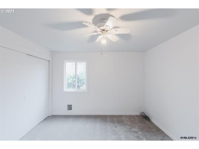 1329 Southwest Queen Avenue Albany, OR 97321 - Photo 12 of 32 Gallery Image 12
