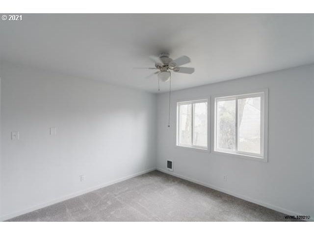 1329 Southwest Queen Avenue Albany, OR 97321 - Photo 14 of 32 Gallery Image 14