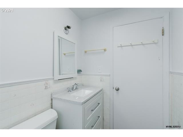 1329 Southwest Queen Avenue Albany, OR 97321 - Photo 19 of 32 Gallery Image 19