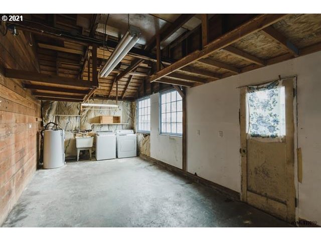 1329 Southwest Queen Avenue Albany, OR 97321 - Photo 20 of 32 Gallery Image 20