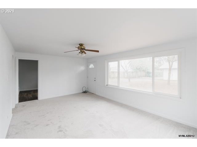 1329 Southwest Queen Avenue Albany, OR 97321 - Photo 8 of 32 Gallery Image 8