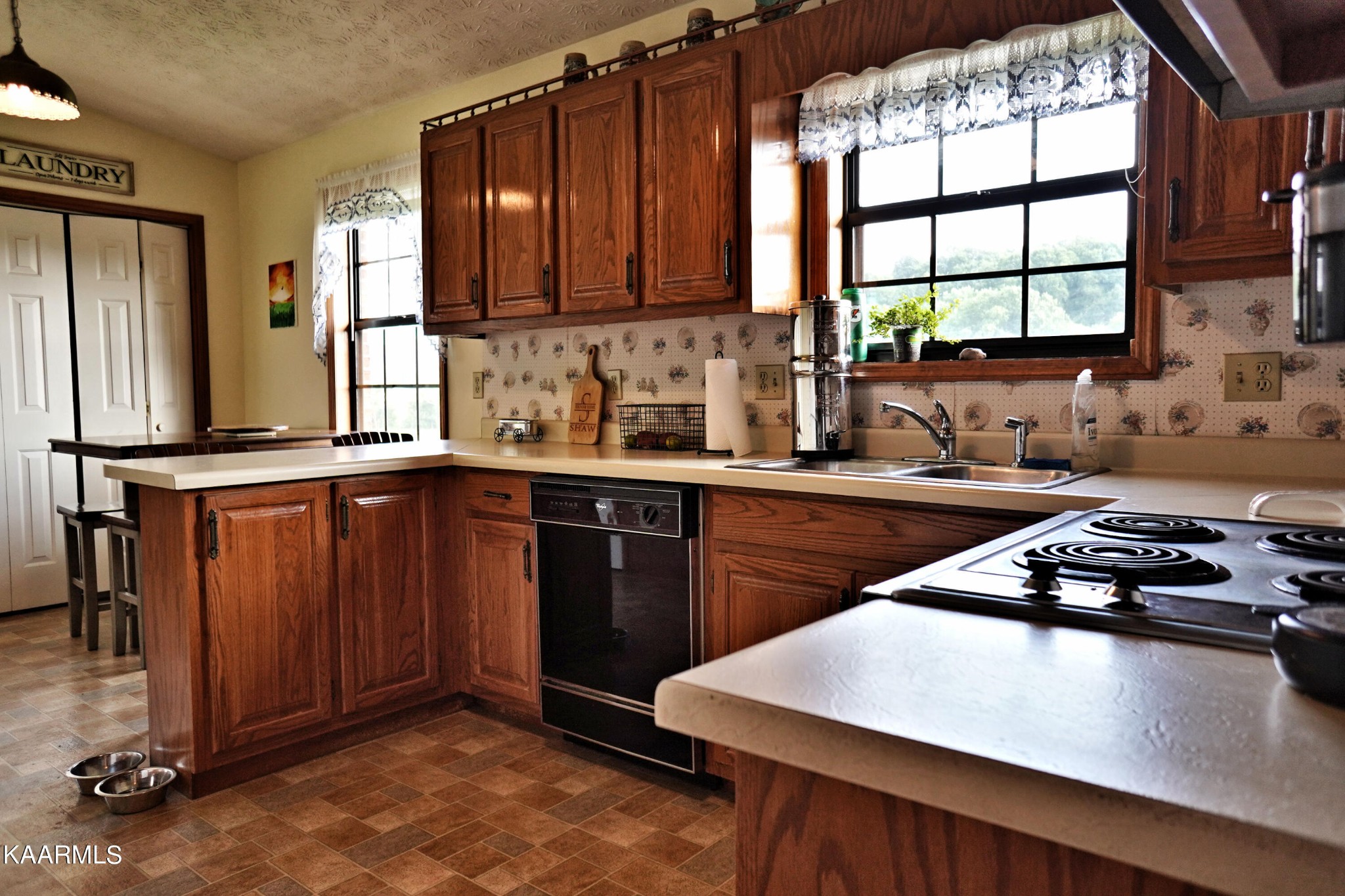 1370 Flag Branch Road Greeneville, TN 37743 - Photo 12 of 39 Gallery Image 12