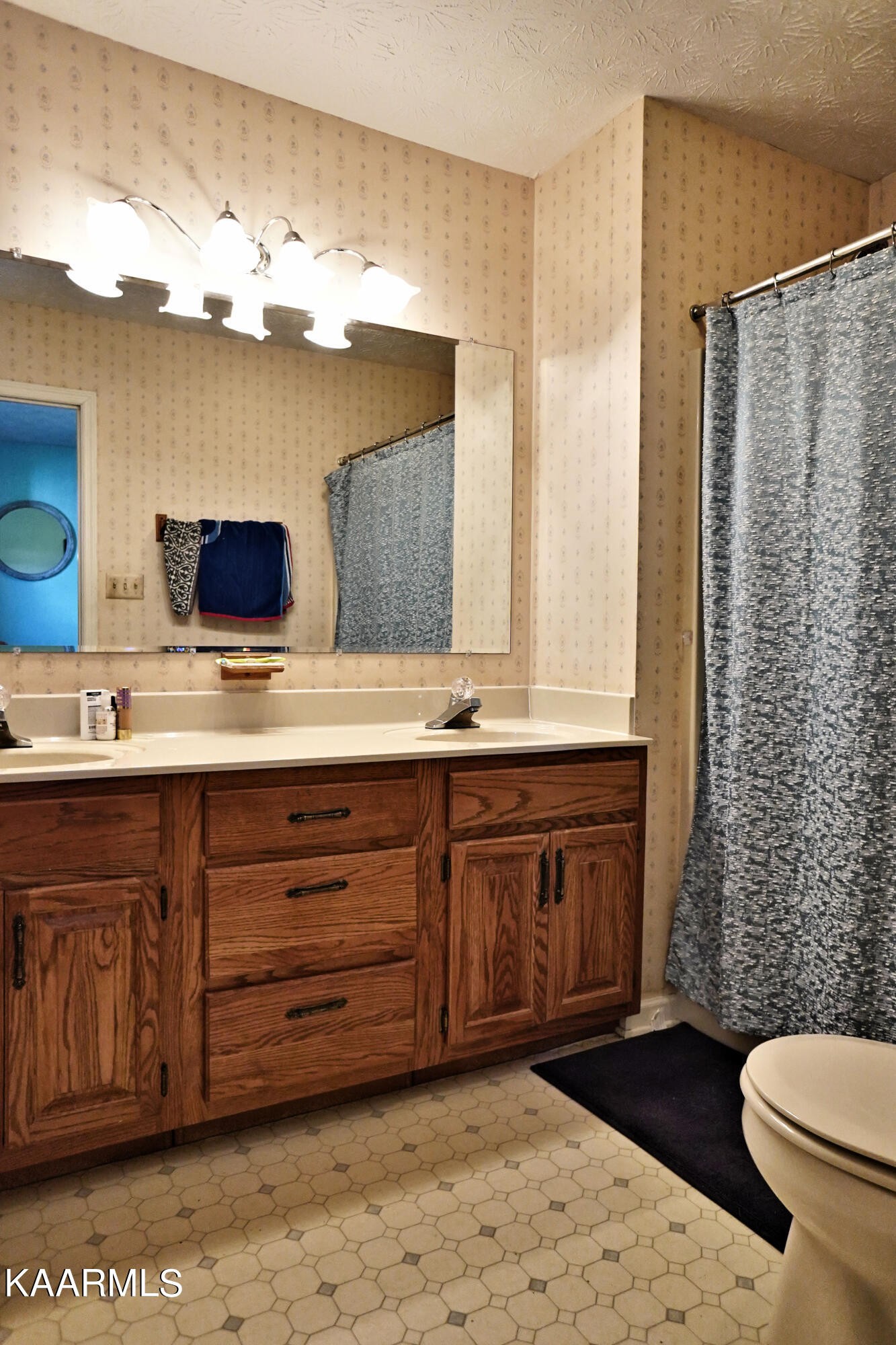1370 Flag Branch Road Greeneville, TN 37743 - Photo 9 of 39 Gallery Image 9