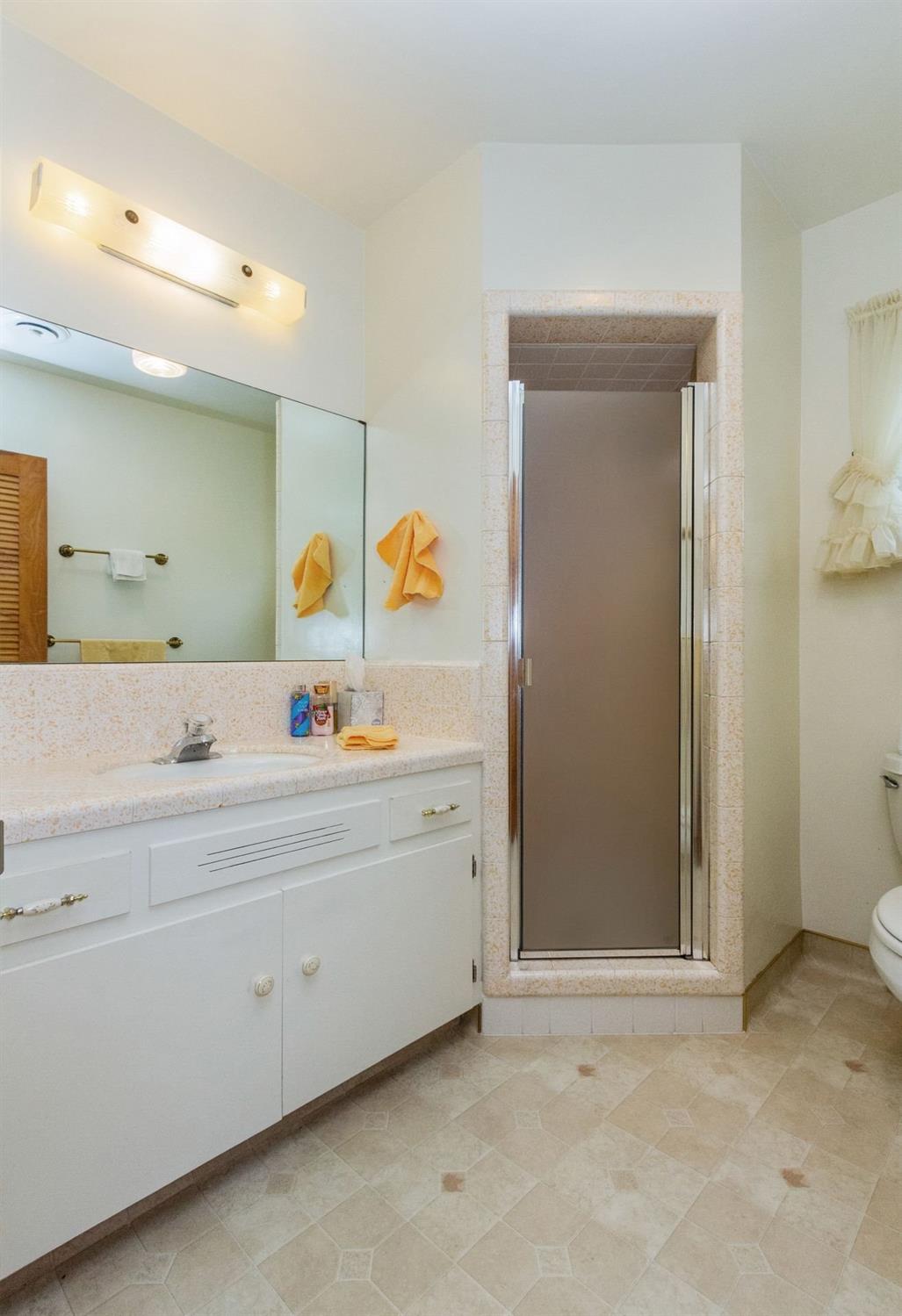 1156 Cyrier Avenue Reedley, CA 93654 - Photo 11 of 20