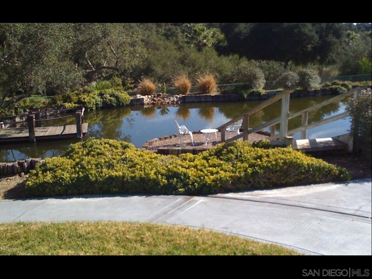 26209 Jesmond Dene Road Escondido, CA 92026 - Photo 5 of 11