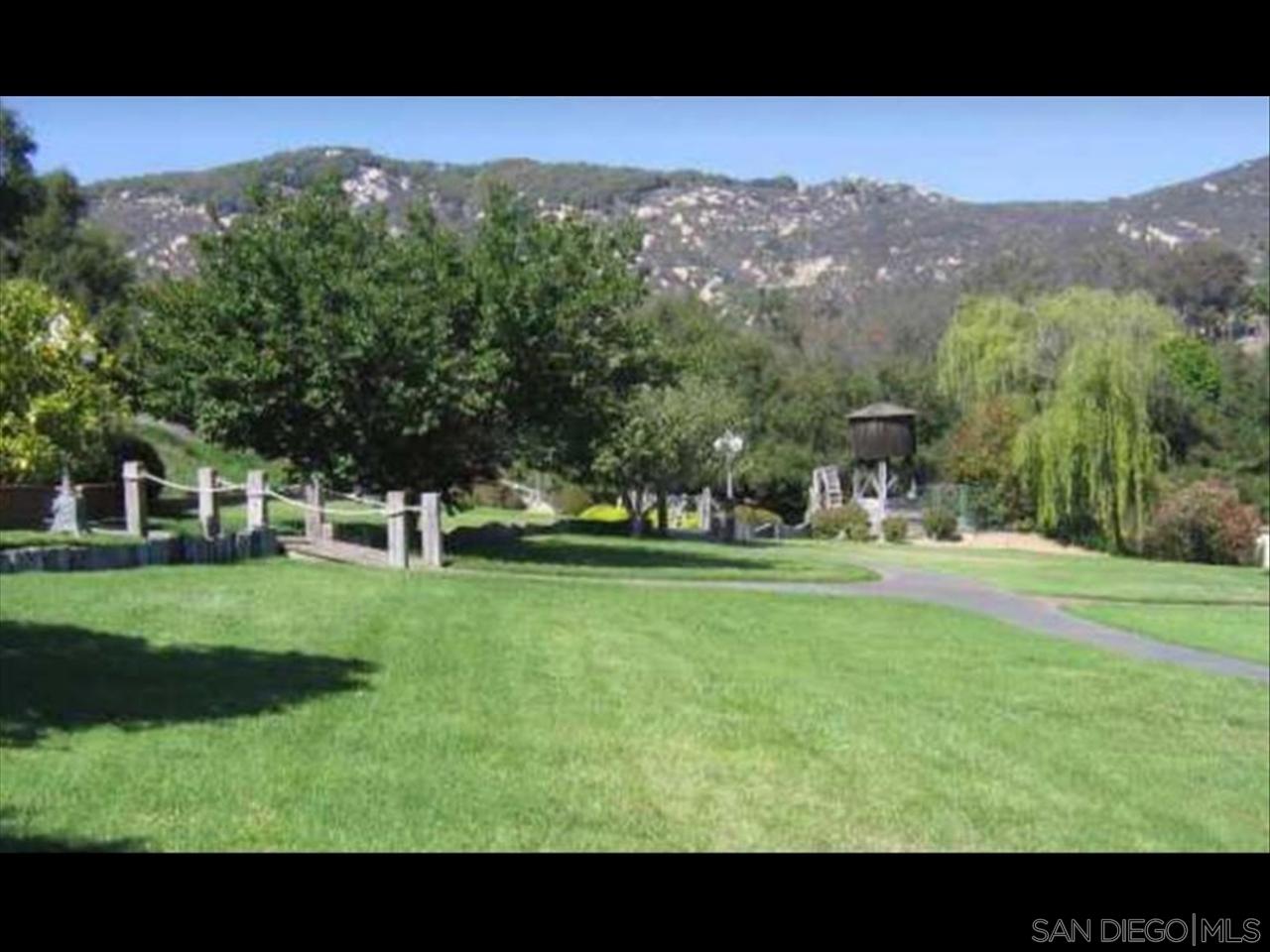 26209 Jesmond Dene Road Escondido, CA 92026 - Photo 8 of 11