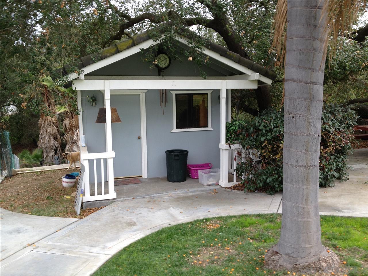 26209 Jesmond Dene Road Escondido, CA 92026 - Photo 10 of 11