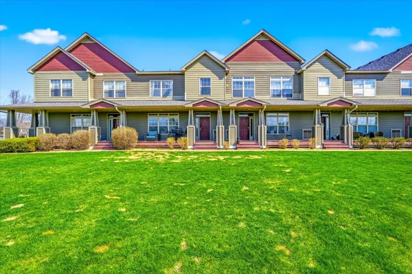 $275,000 | 24565 Superior Drive, Rogers, MN 55374