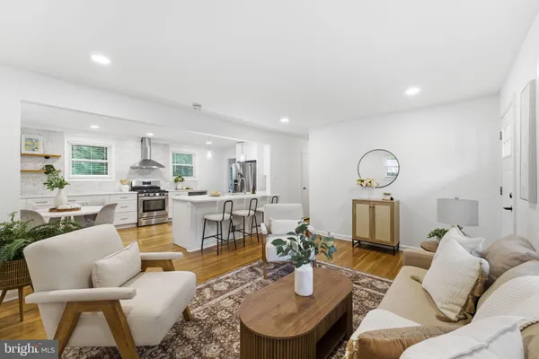 $725,000 | 10811 Tenbrook Court, Silver Spring, MD 20901