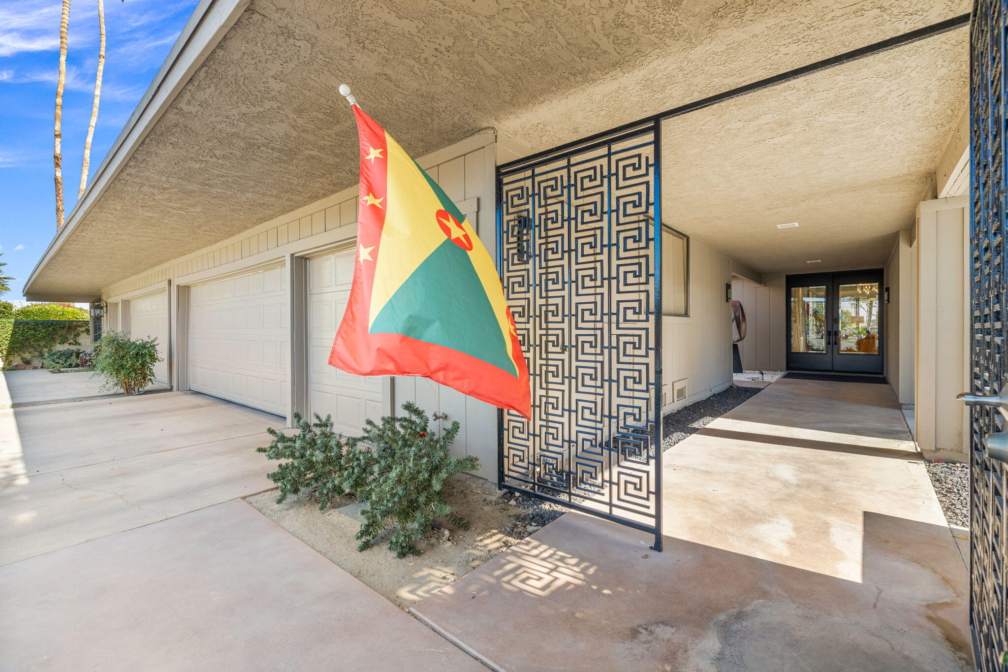 6 Barnard Court Rancho Mirage, CA 92270 - Photo 48 of 58 a view of outdoor space