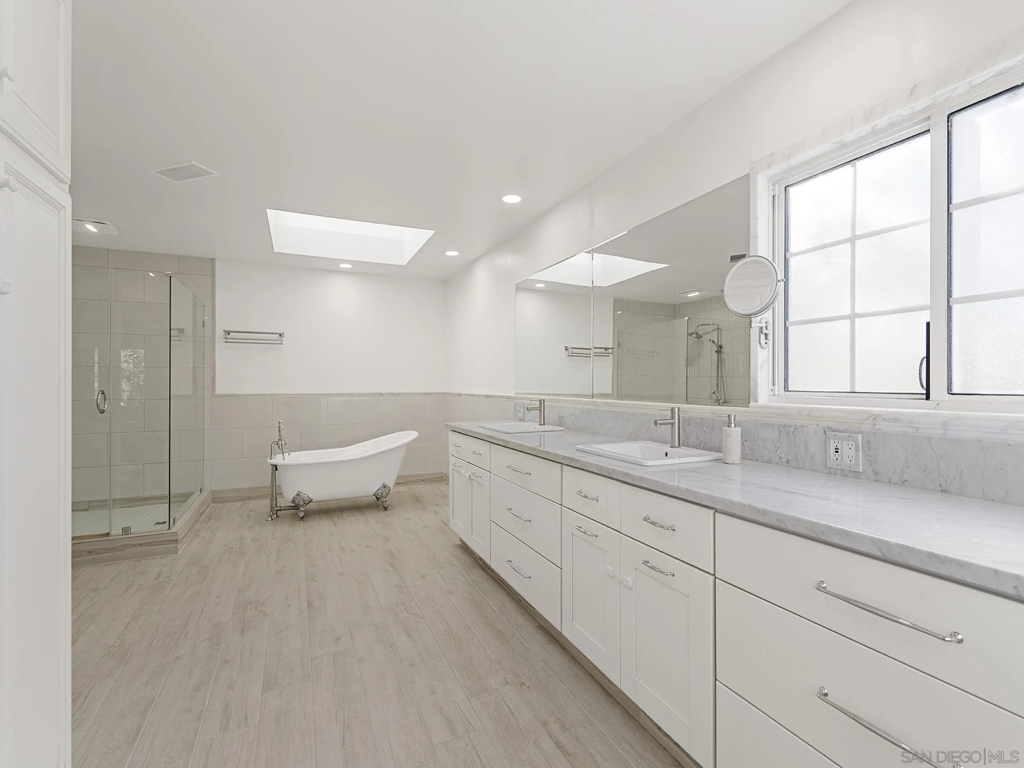17515 Circa Oriente Rancho Santa Fe, CA 92067 - Photo 18 of 37 Primary Bath/Spa