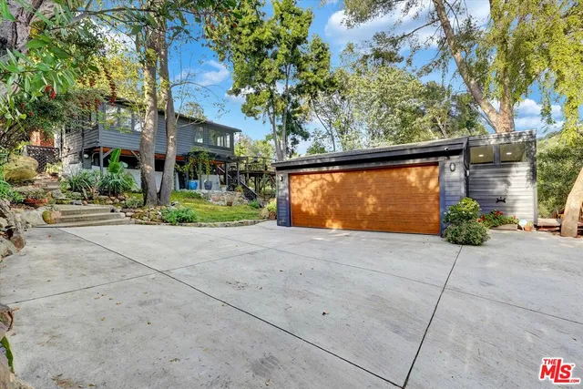 $2,250,000 | 19643 Valley View Drive, Topanga, CA 90290