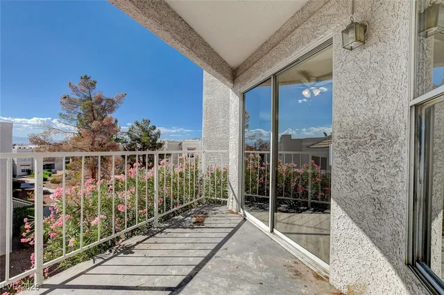$1,719 | 6800 East Lake Mead Boulevard, Unit 2068, Las Vegas, NV 89156