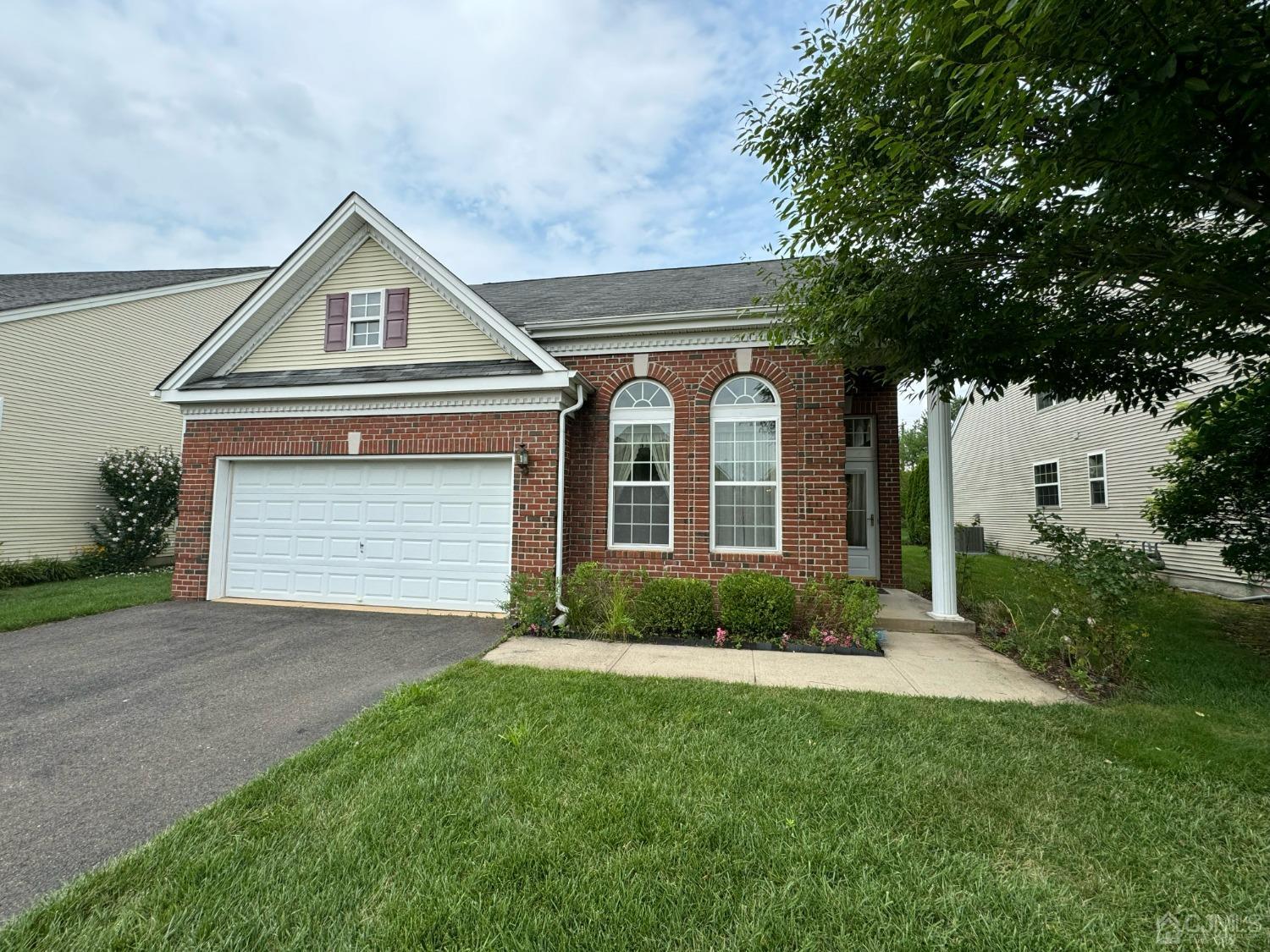 54 Pebble Creek Road Dayton, NJ 08810 - Photo 1 of 13 Gallery Image 1