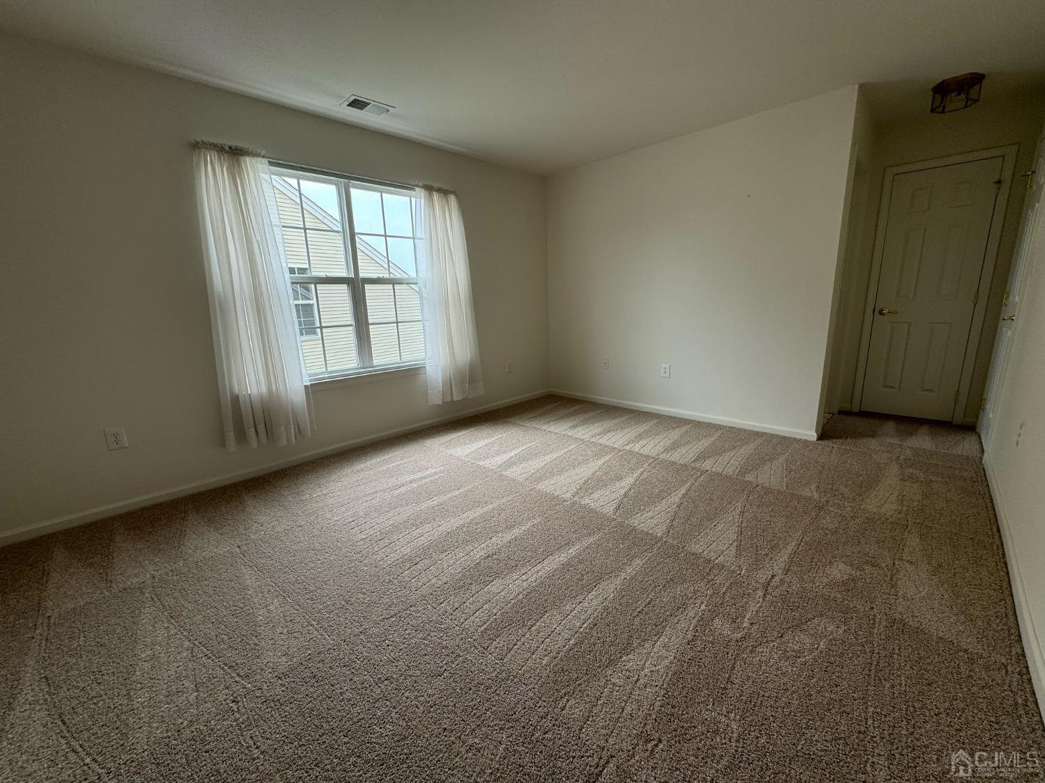 54 Pebble Creek Road Dayton, NJ 08810 - Photo 11 of 13 Gallery Image 11