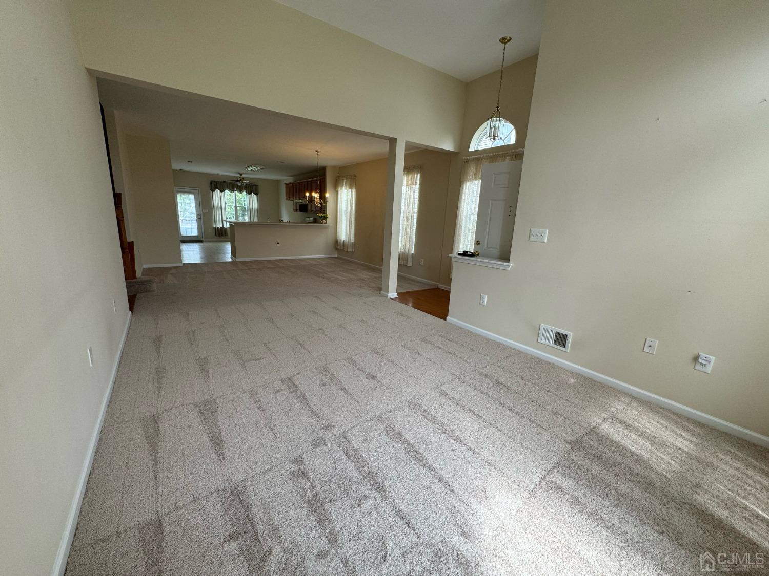 54 Pebble Creek Road Dayton, NJ 08810 - Photo 4 of 13 Gallery Image 4