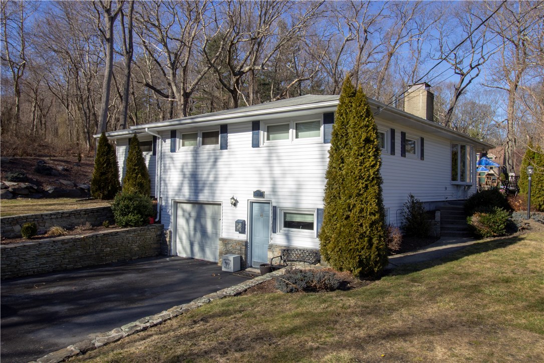 93 Wolverstone Road Warwick, RI 02818 - Photo 27 of 34