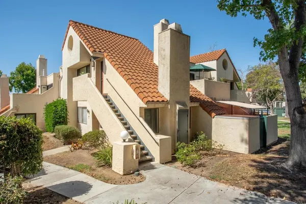 $419,000 | 321 North Melrose Drive, Unit B, Vista, CA 92083