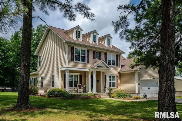 $455,500 | 1403 Howard Road, Marion, IL 62959