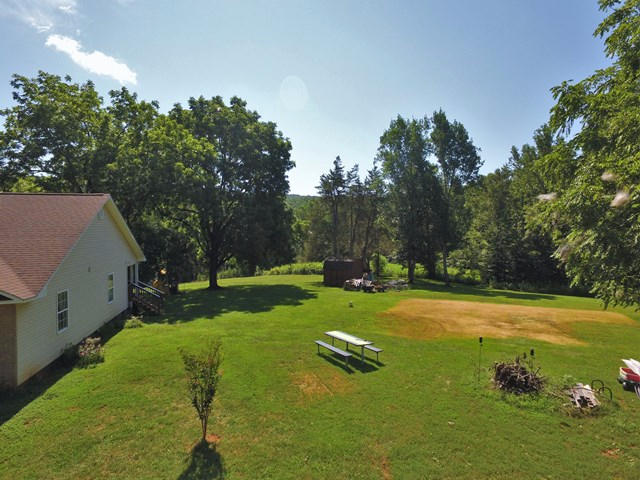955 Toms Knob Road Rocky Mount, VA 24151 - Photo 27 of 31 Side Yard