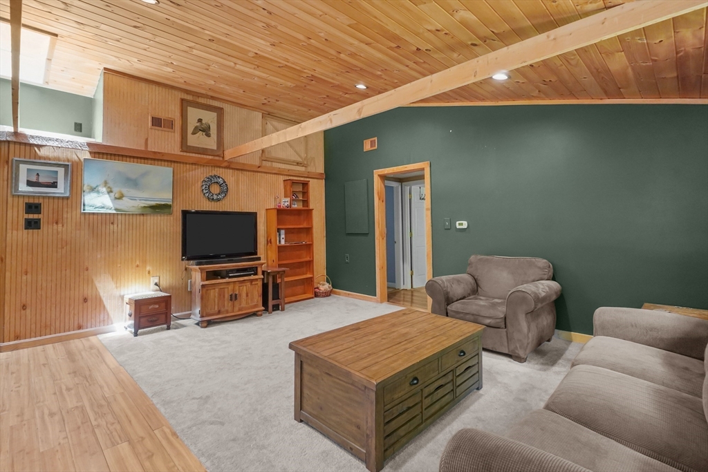 12 Juniper Road Lakeville, MA 02347 - Photo 10 of 42