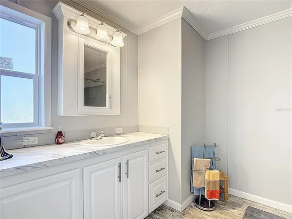 a picture of city view