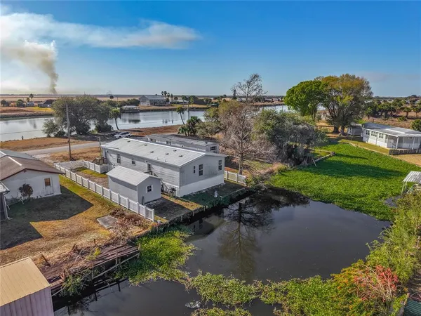 $274,900 | 1824 Riverside Drive, Moore Haven, FL 33471