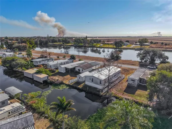 $274,900 | 1824 Riverside Drive, Moore Haven, FL 33471