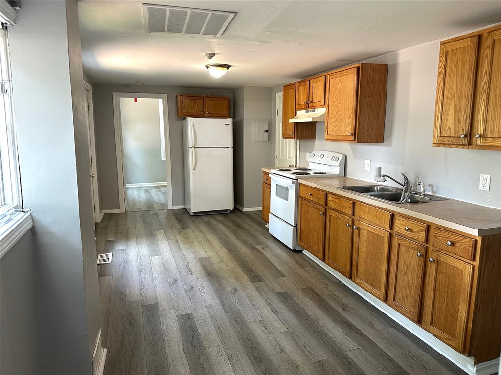 125 Park Avenue Woonsocket, RI 02895 - Photo 21 of 26