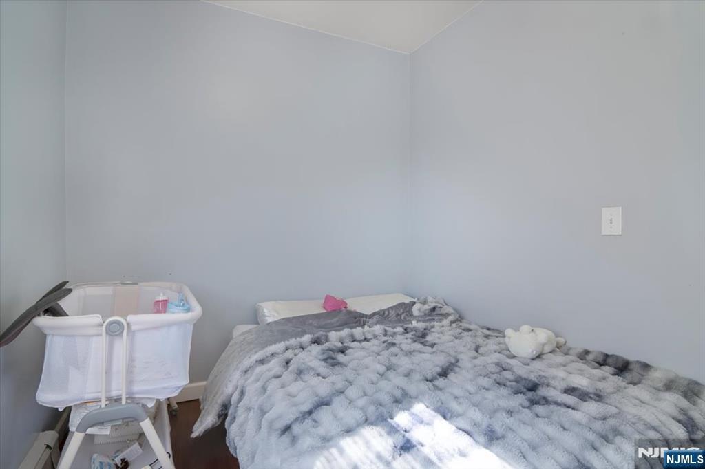 22 Tuttle Street Wallington, NJ 07057 - Photo 7 of 33