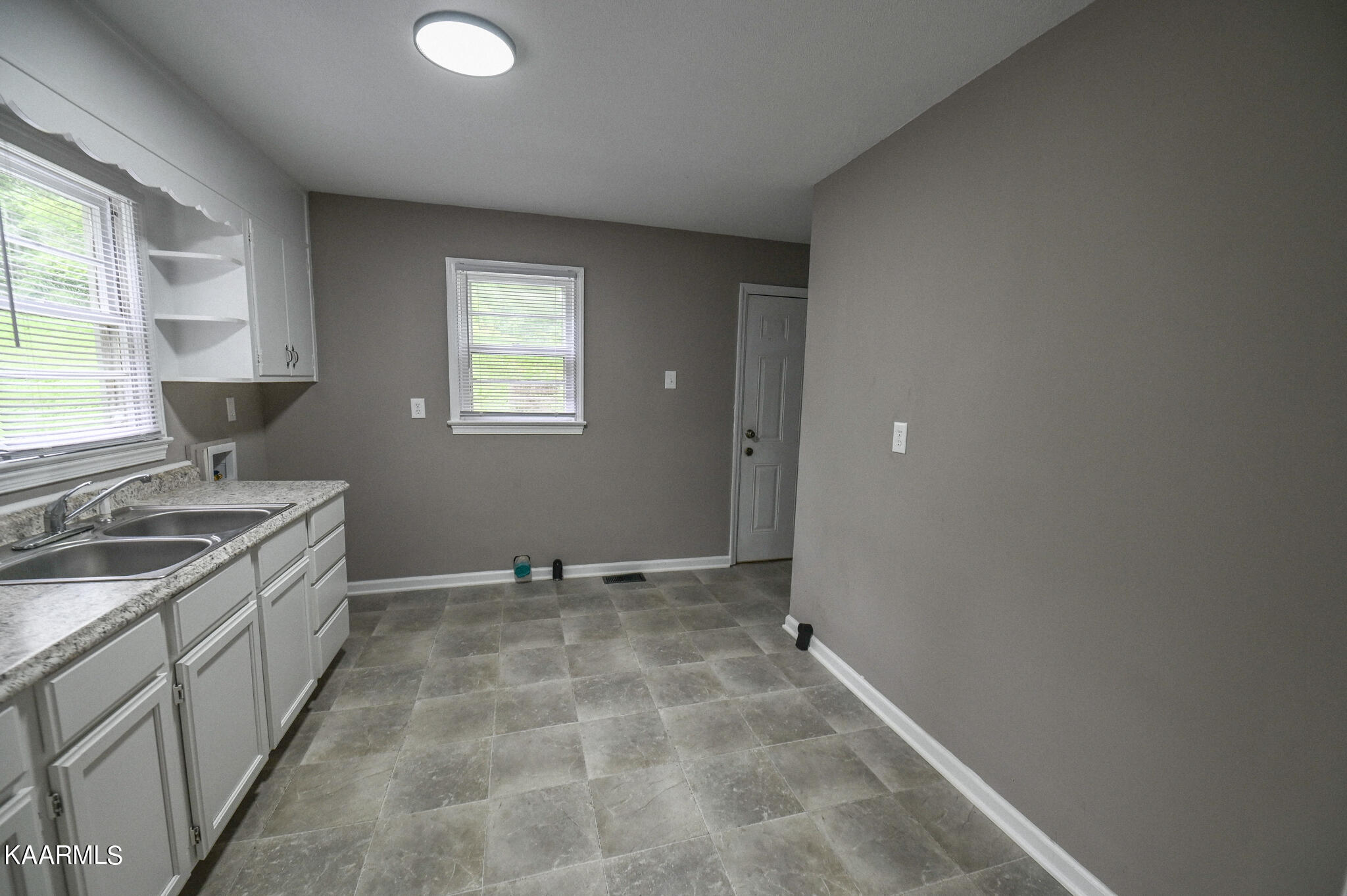 8905 Childress Road Powell, TN 37849 - Photo 8 of 27 Childress-05