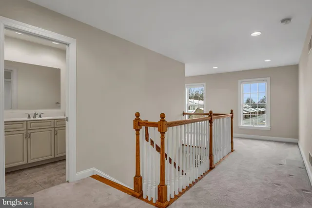 $475,000 | 6 Jamestown Square, Mechanicsburg, PA 17050