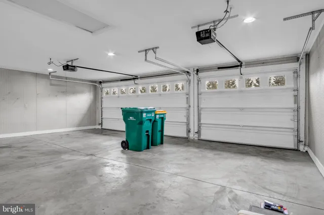 $475,000 | 6 Jamestown Square, Mechanicsburg, PA 17050