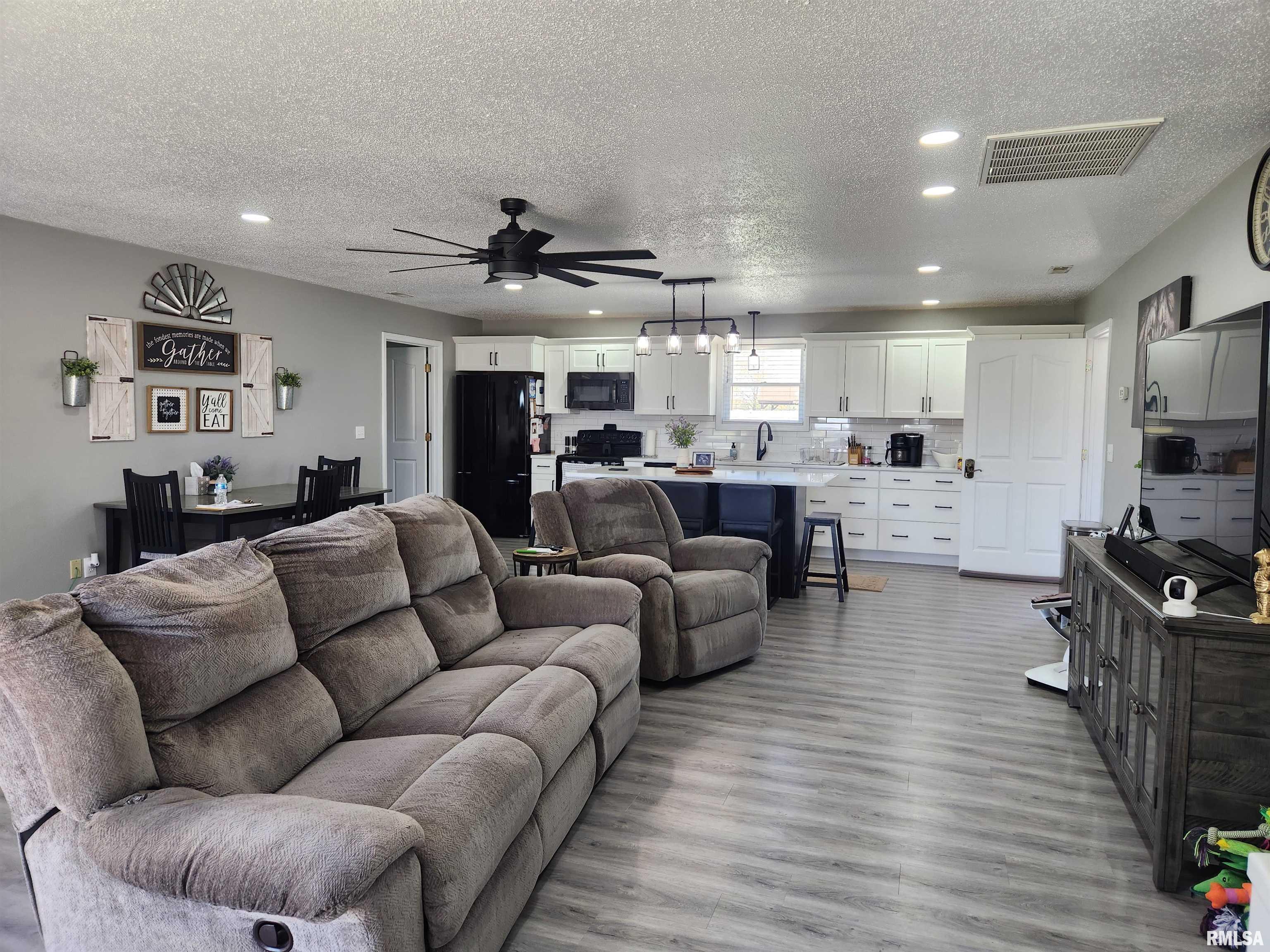 3009 Dalmation Road Pinckneyville, IL 62274 - Photo 6 of 22 Gallery Image 6