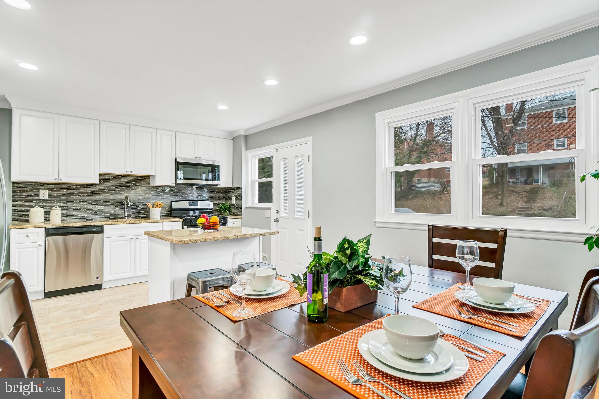 820 Reverdy Road Baltimore, MD 21212 - Photo 11 of 37 Dining Area