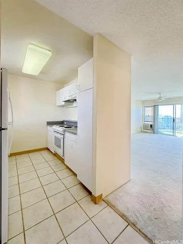 $2,595 | 3075 Ala Poha Place, Unit 1704, Honolulu, HI 96818