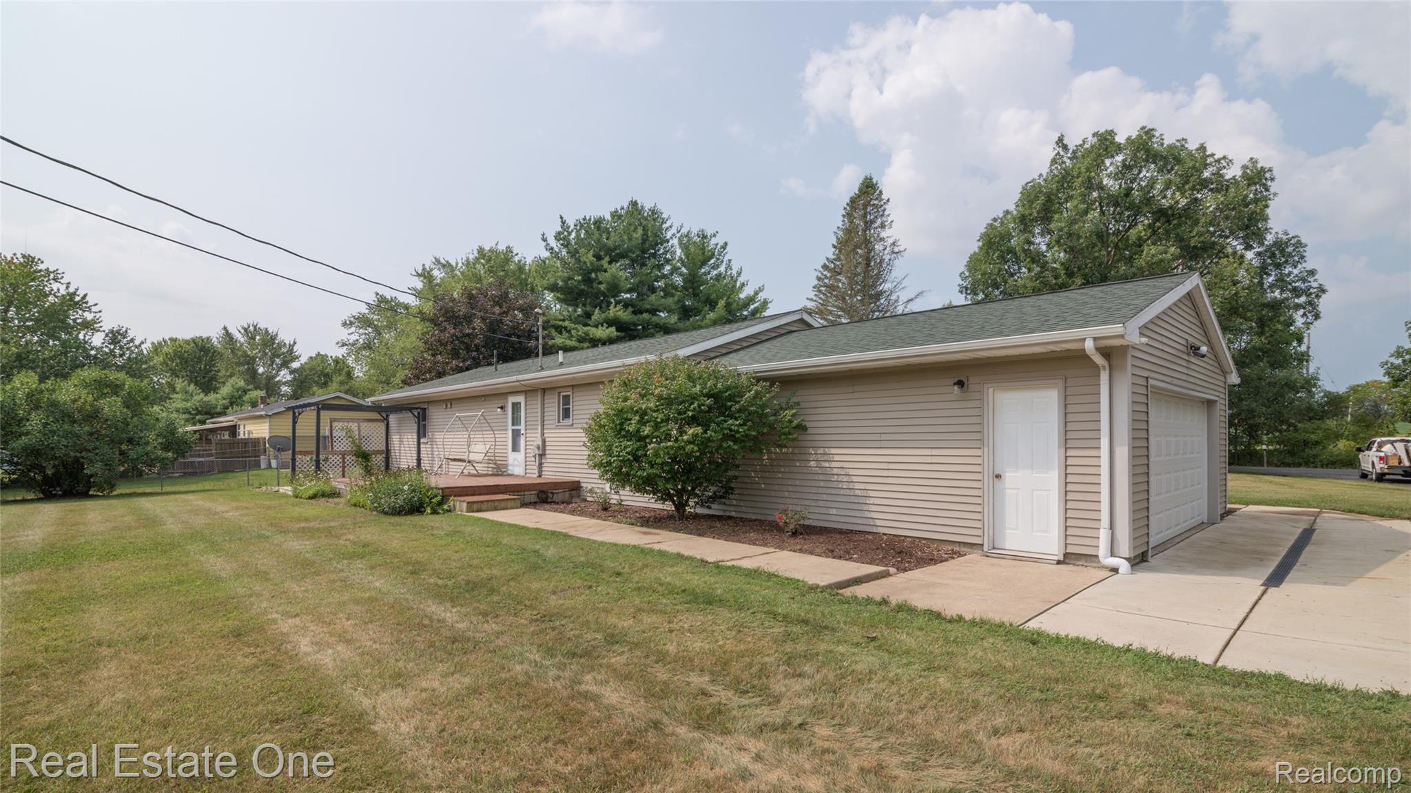 905 Fields Road Dansville, MI 48819 - Photo 5 of 58 004_28.jpg
