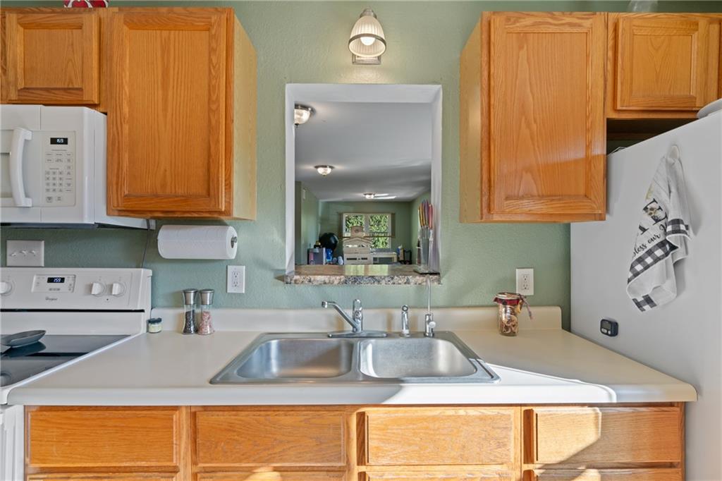 307 Pheasant Road Evans City, PA 16033 - Photo 8 of 37 Gallery Image 8