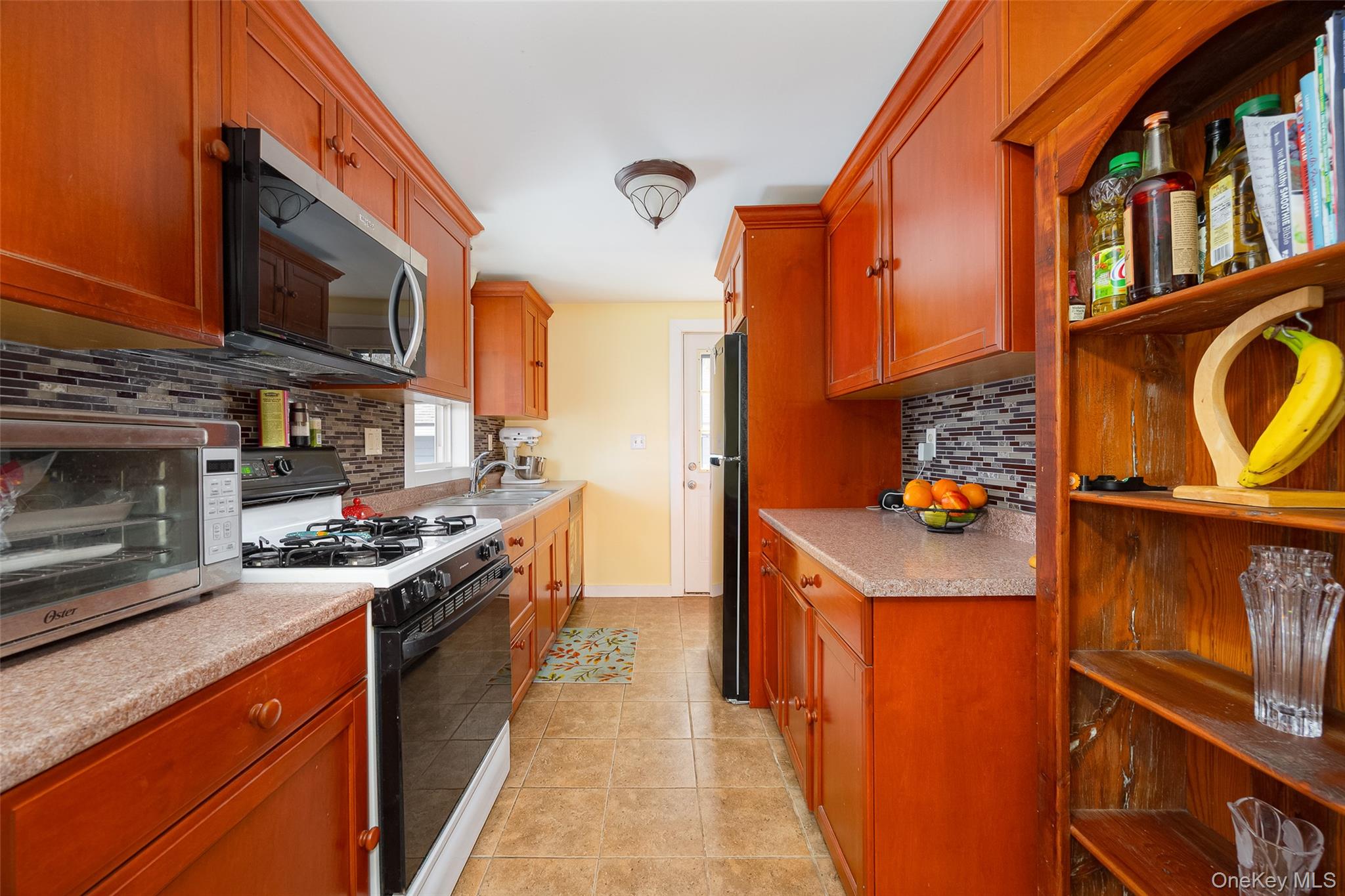 1562 Centre Road Rhinebeck, NY 12572 - Photo 2 of 30