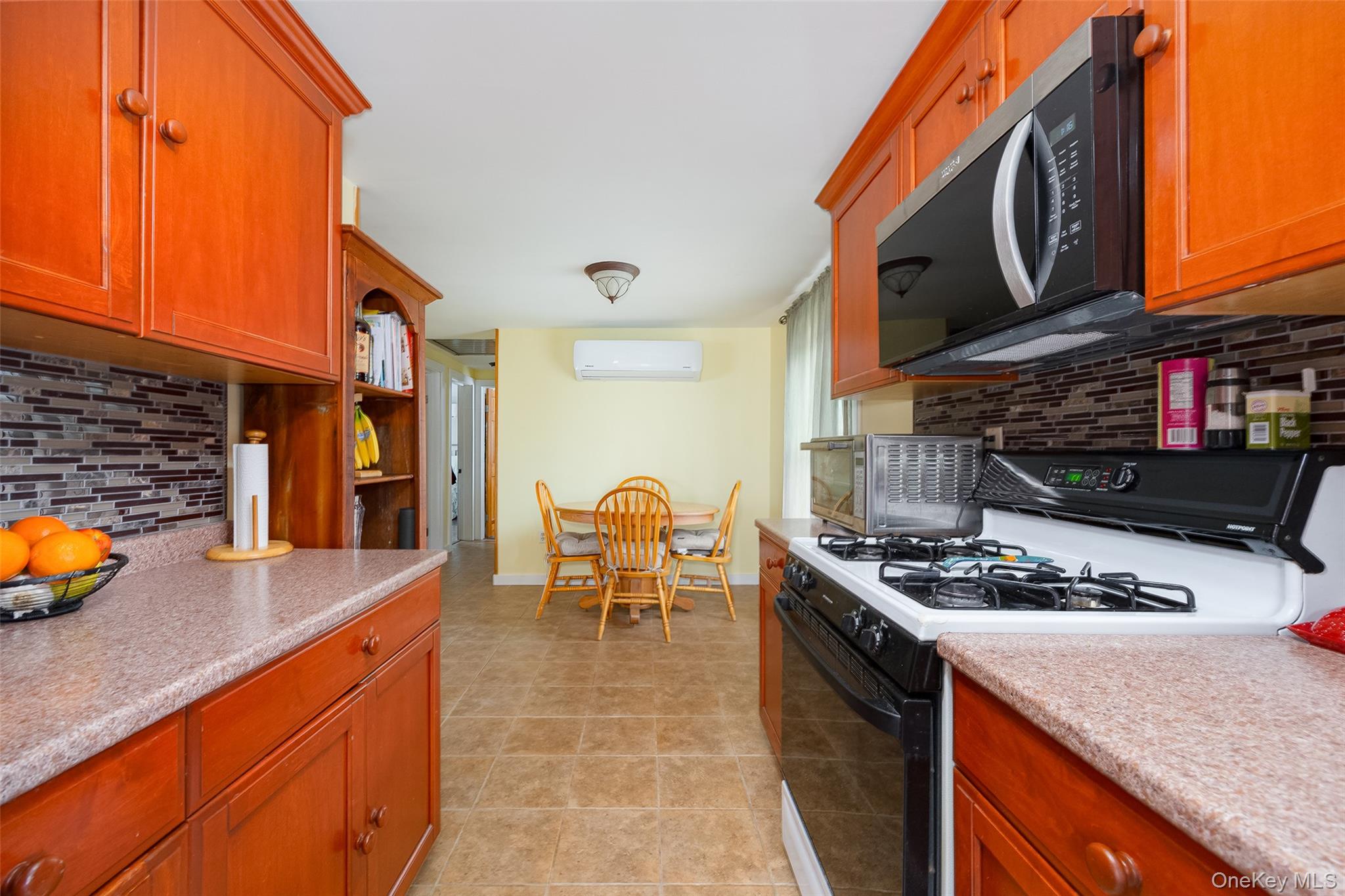 1562 Centre Road Rhinebeck, NY 12572 - Photo 3 of 30