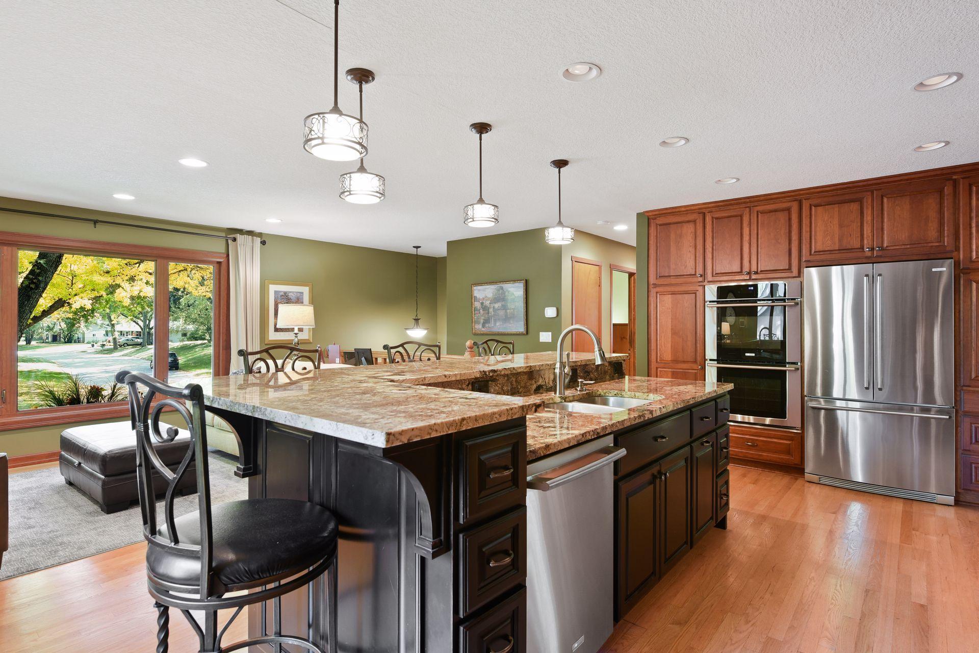 5616 Holiday Road Minnetonka, MN 55345 - Photo 8 of 51