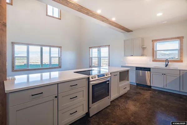 $498,000 | 341 Frontier Drive, Greybull, WY 82426