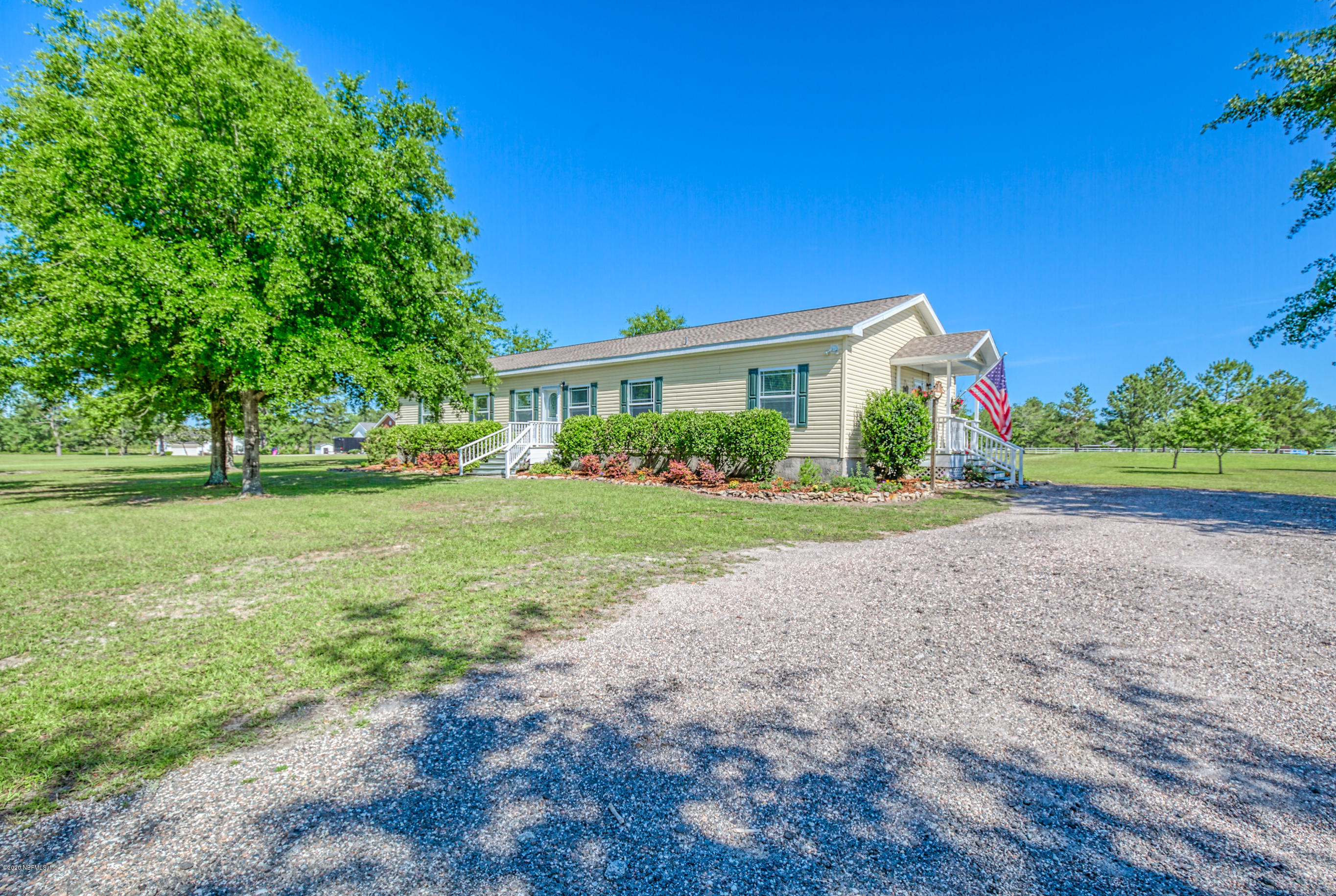 17754 Andrews Road Hilliard, FL 32046 - Photo 25 of 29 side of home