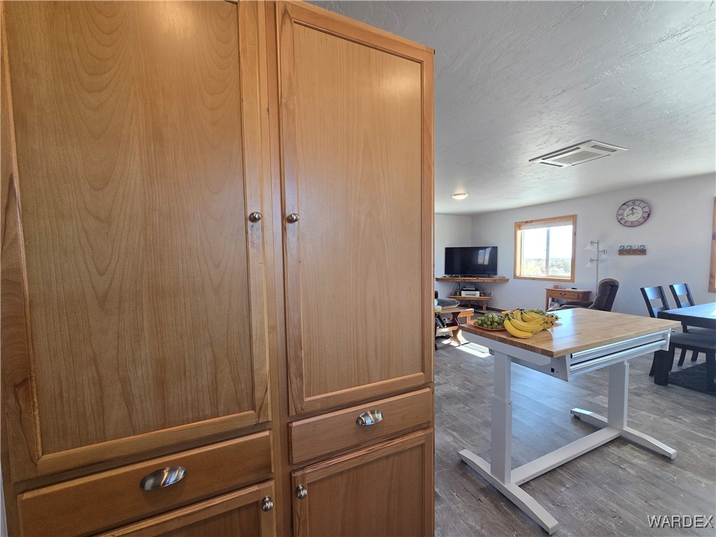 4937 Eden Road Golden Valley, AZ 86413 - Photo 48 of 97 Pantry