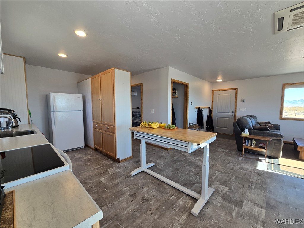 4937 Eden Road Golden Valley, AZ 86413 - Photo 50 of 97 Kitchen