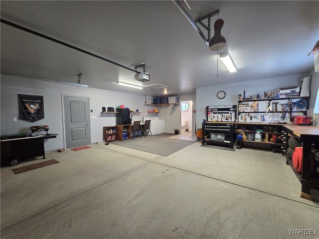 4937 Eden Road Golden Valley, AZ 86413 - Photo 67 of 97 Garage