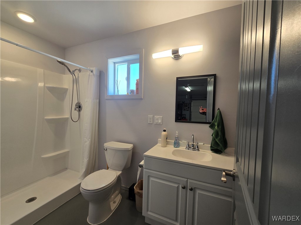 4937 Eden Road Golden Valley, AZ 86413 - Photo 71 of 97 Bathroom