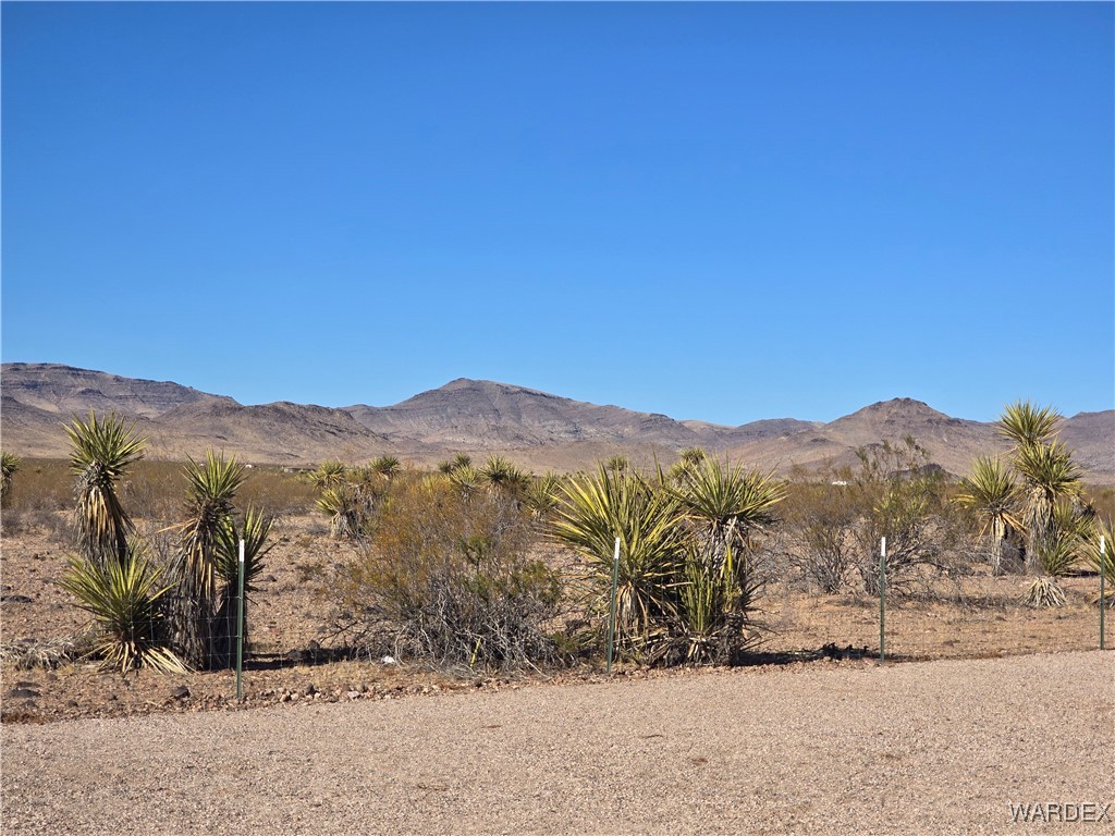 4937 Eden Road Golden Valley, AZ 86413 - Photo 86 of 97 View