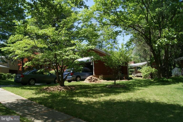 918 Kenbrook Court Silver Spring, MD 20902 - Photo 2 of 15 Exterior #2